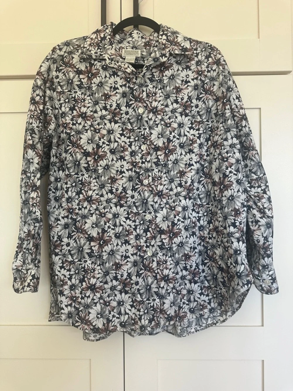 Banana Republic Safari & Travel Clothing Vintage Floral Button Up Shirt